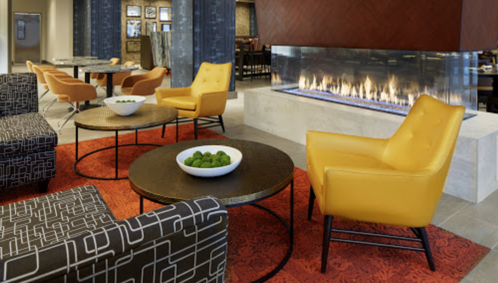 Philadelphia The Fun Singles Events and Speed Dating Philadelphia Speed Dating, single women are meeting single men, everyone is having a fun time